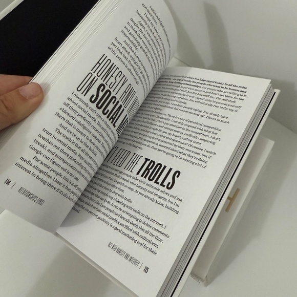 NEW Emily Frisella Relationships First Entrepreneur and Leadership Book | Single - Picture 13 of 16